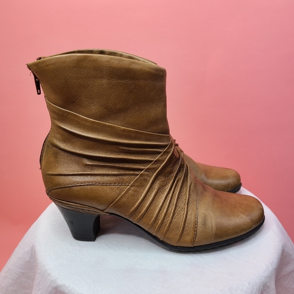 cobb hill shoes wide width